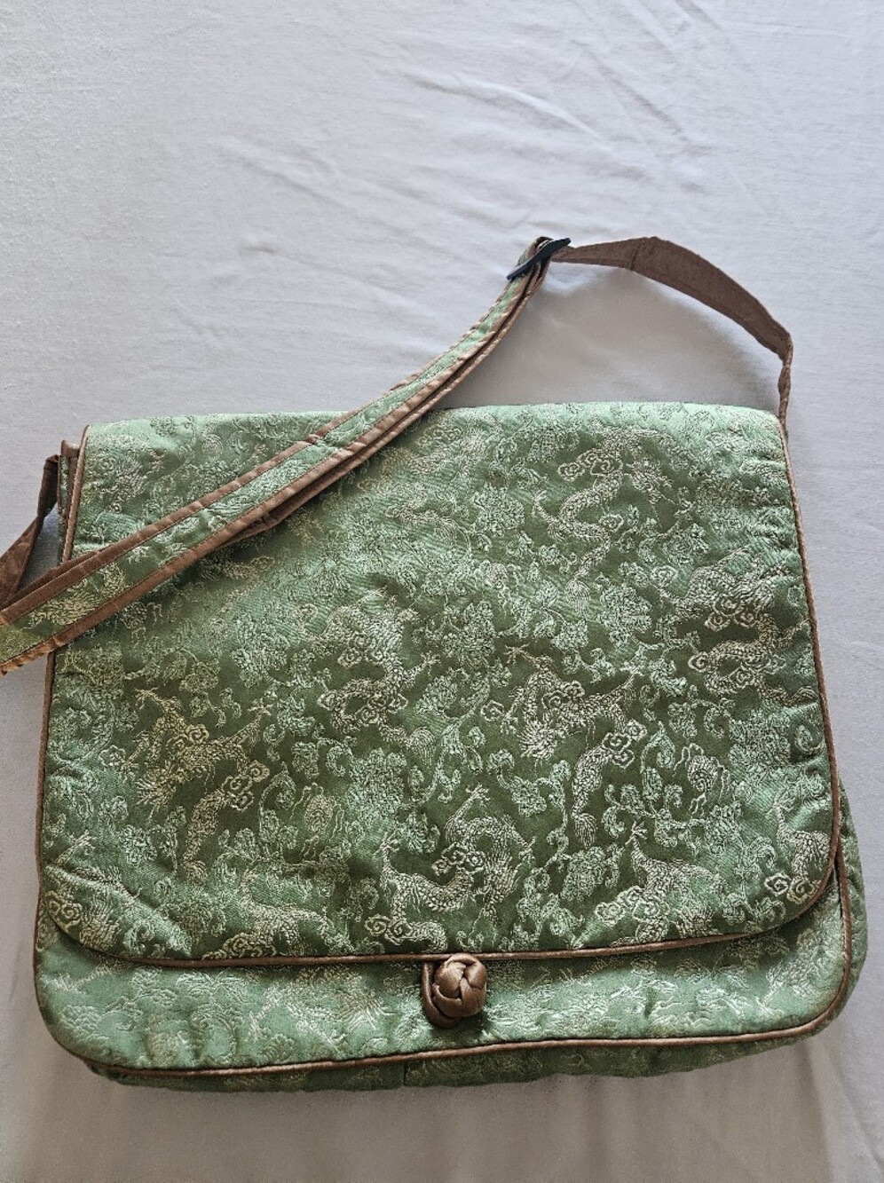 💮Asian Inspired Green Silk Dragon Patterned, Padded Shoulder Bag